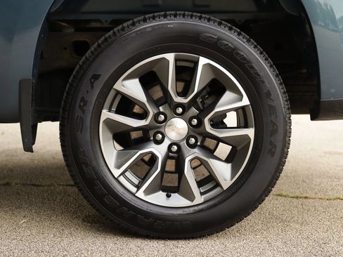 Used 2024 Chevrolet Silverado 1500 LT AWD/4WD image 35