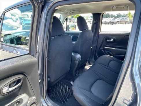 Certified 2022 Jeep Renegade Sport AWD/4WD image 38