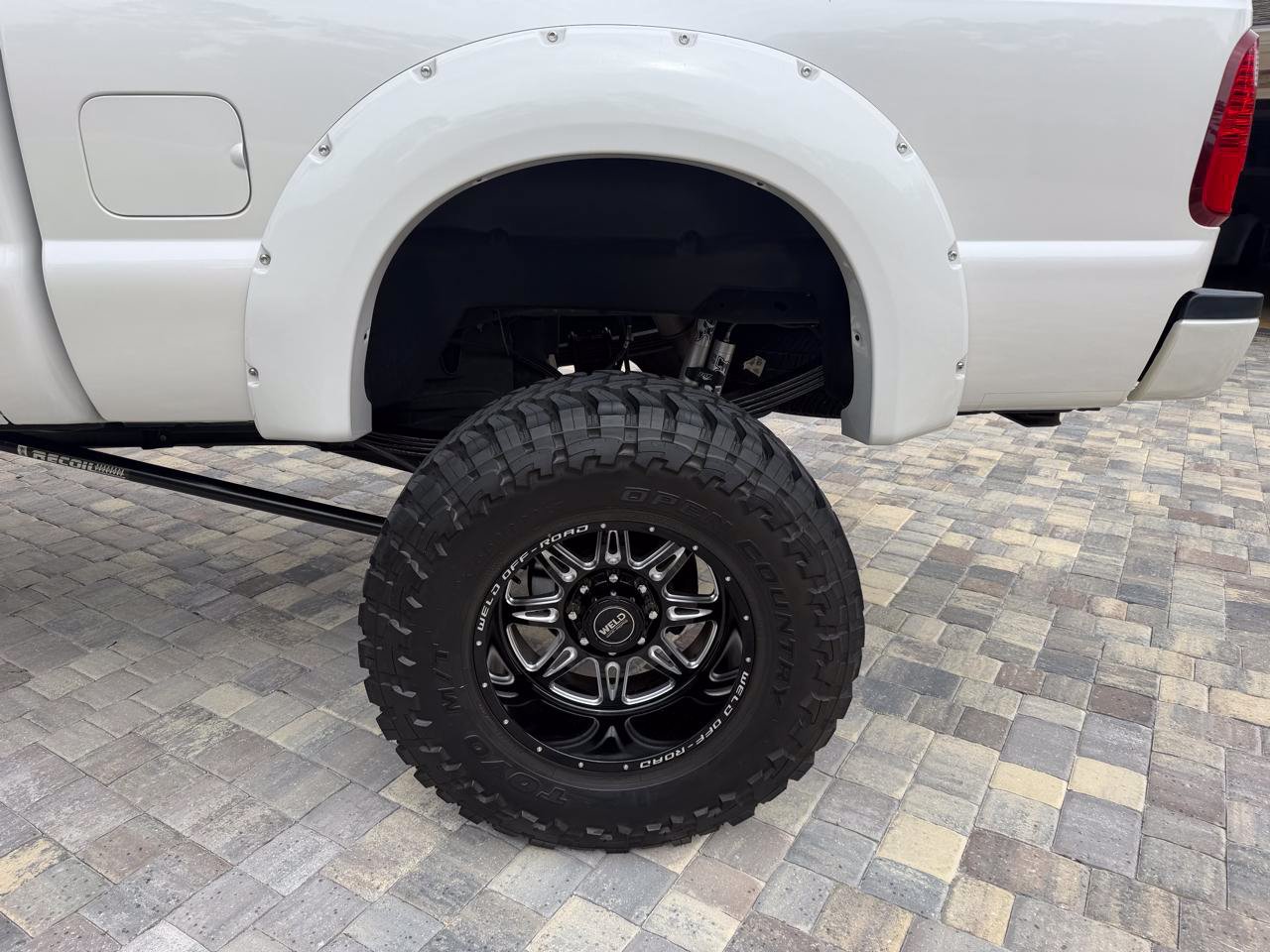 Used 2016 Ford F250 Platinum w/ FX4 Off-Road Package AWD/4WD image 5