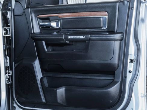 Used 2017 RAM 2500 Laramie image 38