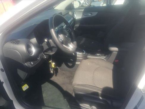 Used 2024 Kia Forte LX FWD image 13