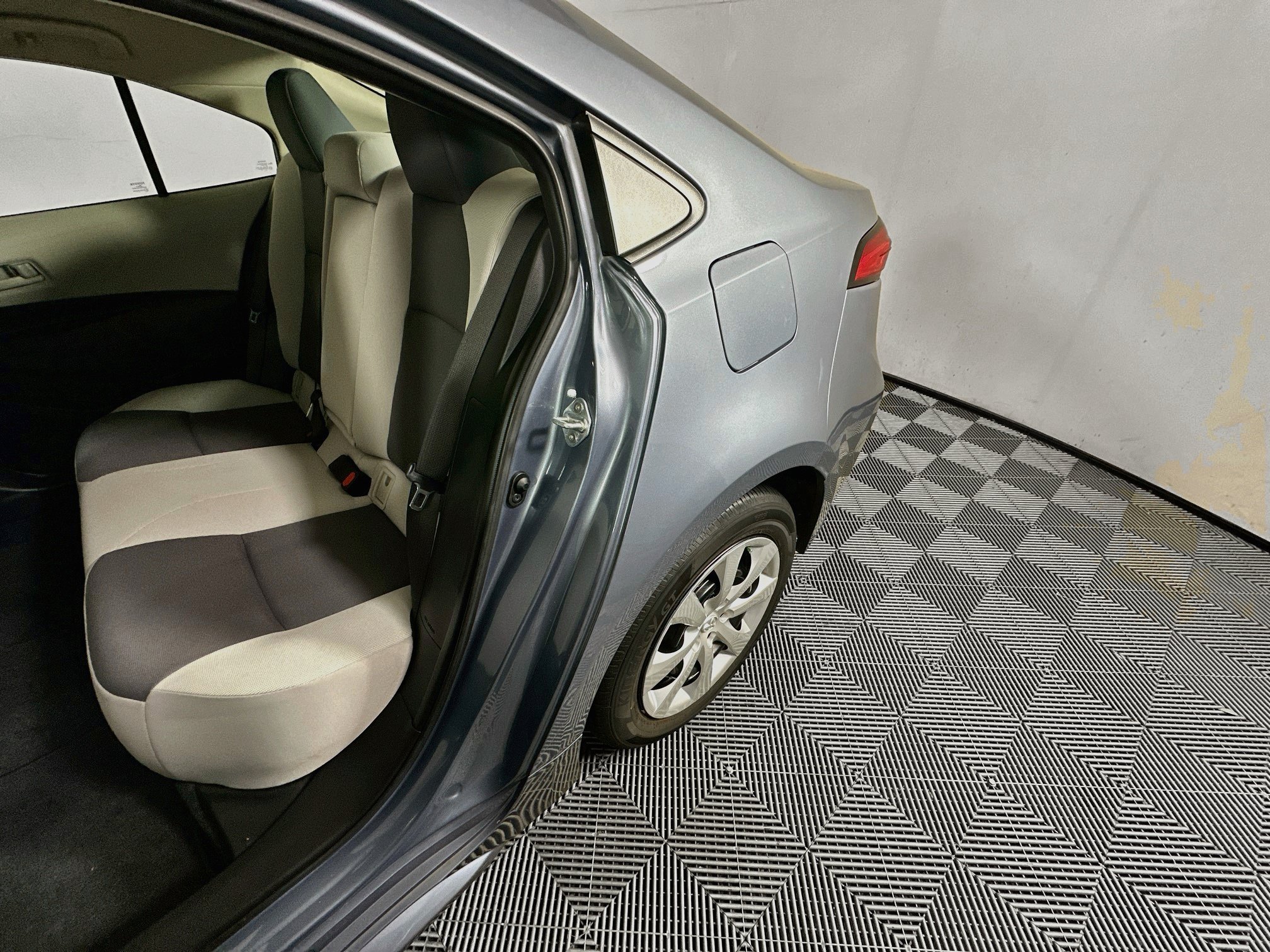 Certified 2024 Toyota Corolla LE FWD image 25