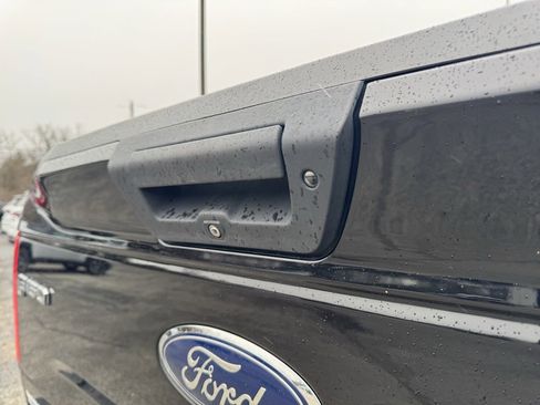 Used 2017 Ford F150 XL w/ Equipment Group 101A Mid image 5