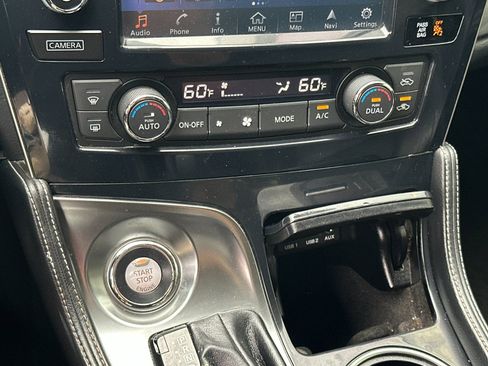 Used 2017 Nissan Maxima 3.5 SV FWD image 19