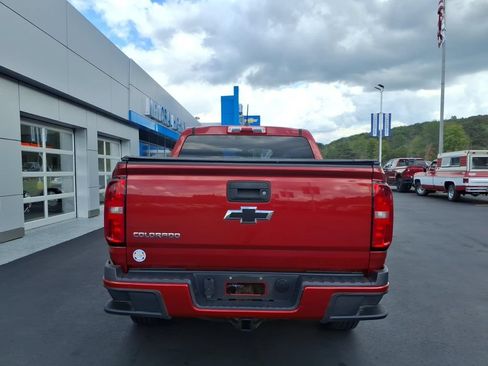 Used 2015 Chevrolet Colorado Z71 AWD/4WD image 6