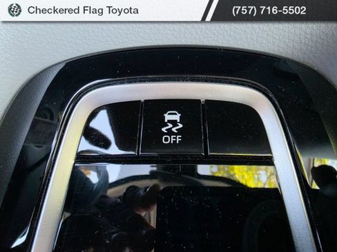 Used 2024 Toyota Corolla LE FWD image 20