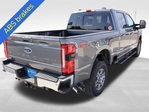 New 2026 Ford F250 Lariat w/ Lariat Premium Package image 5