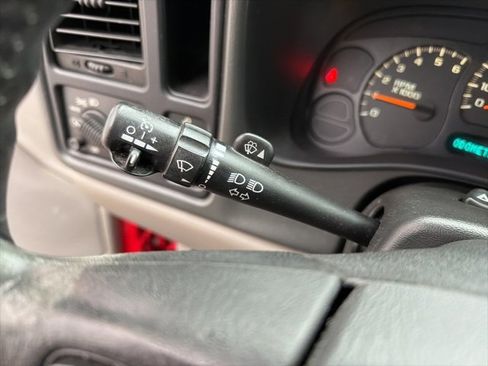 Used 2005 Chevrolet Avalanche LS image 20