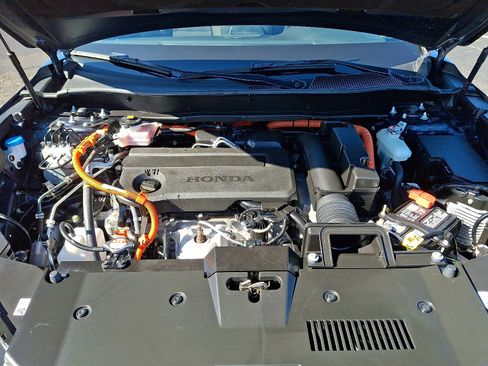 Used 2025 Honda CR-V Sport image 28