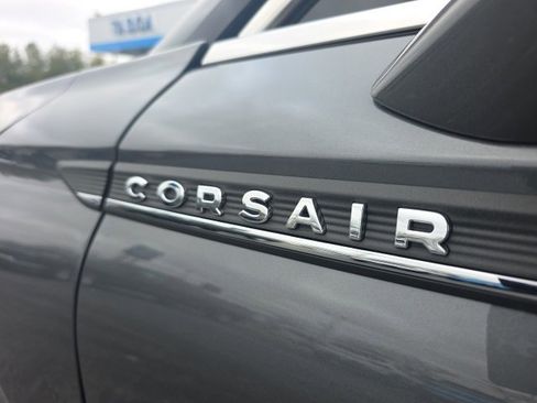 Used 2025 Lincoln Corsair AWD w/ Equipment Group 101A image 10