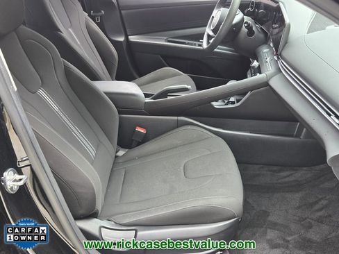 Used 2024 Hyundai Elantra SEL image 17
