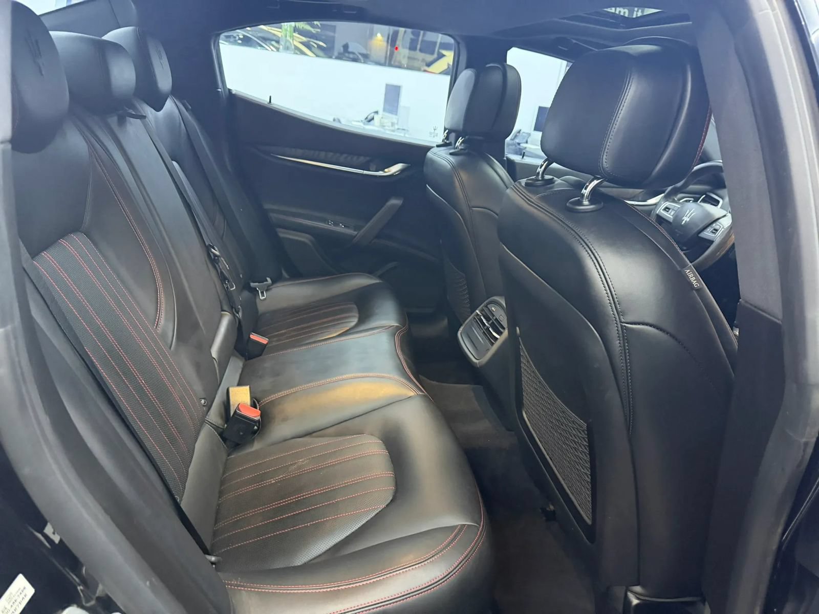Used 2017 Maserati Ghibli w/ Luxury Package RWD image 9