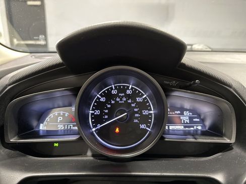 Used 2018 MAZDA CX-3 Touring image 9