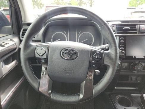 Used 2021 Toyota 4Runner TRD Off-Road AWD/4WD image 8
