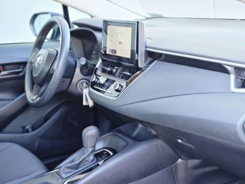 Used 2024 Toyota Corolla LE FWD image 13