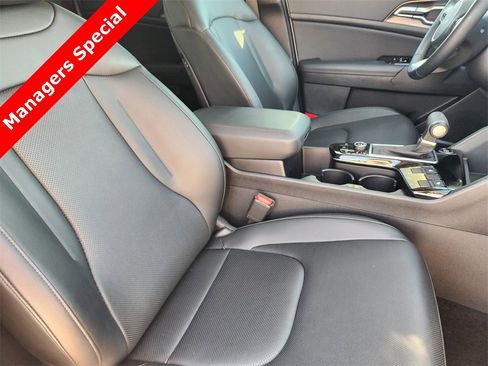 New 2025 Kia Sportage EX w/ Premium Package image 10