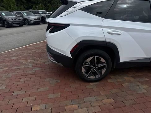 Used 2025 Hyundai Tucson SEL AWD/4WD image 15