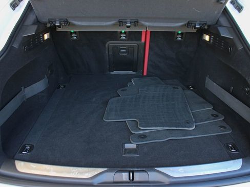 Used 2019 Maserati Levante S GranLusso AWD/4WD image 21