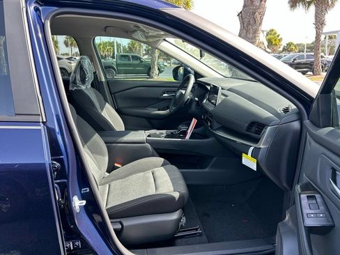 Used 2026 Nissan Rogue SV FWD image 39