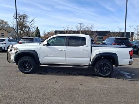 Used 2019 Toyota Tacoma SR5 image 6