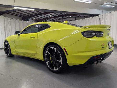 Used 2021 Chevrolet Camaro SS RWD image 4