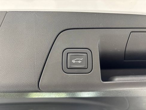 Used 2023 Buick Envision Essence w/ Sport Touring Package AWD/4WD image 47