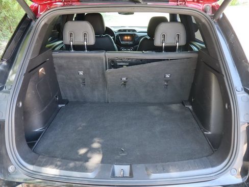 Used 2021 Chevrolet TrailBlazer RS w/ Sun and Liftgate Package AWD/4WD image 14