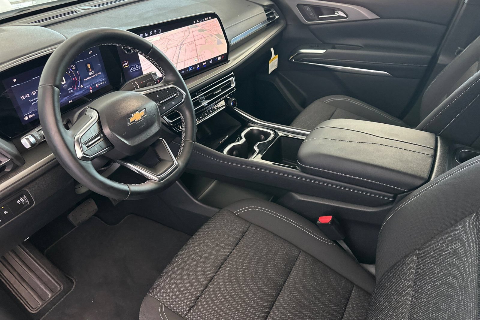 New 2026 Chevrolet Traverse LT FWD image 10
