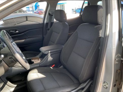 Used 2020 GMC Acadia SLE image 9