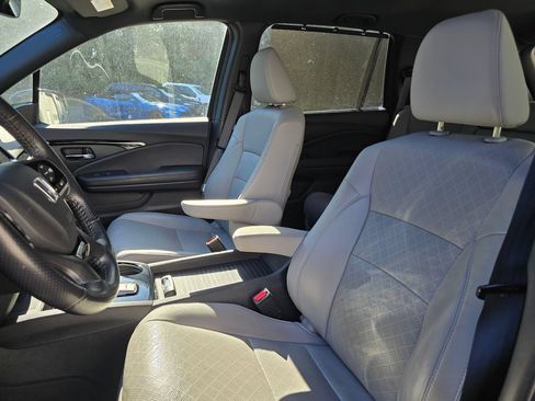 Used 2020 Honda Passport Elite image 12