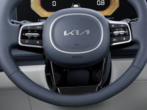 New 2026 Kia Carnival EX FWD image 18