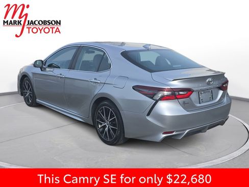 Used 2023 Toyota Camry SE image 13