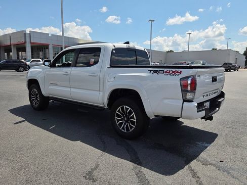 Used 2023 Toyota Tacoma TRD Sport w/ Advanced Technology Package AWD/4WD image 9