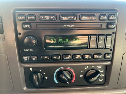 Used 2001 Ford F350 Lariat image 17