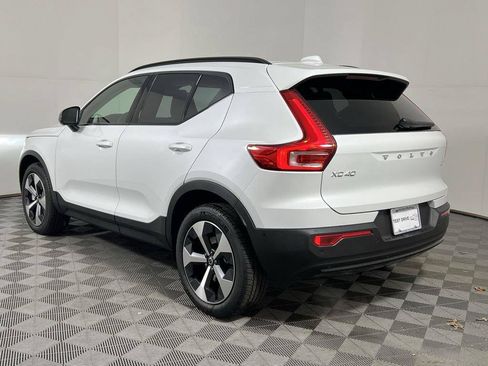 Certified 2026 Volvo XC40 B5 Plus w/ Climate Package AWD/4WD image 4