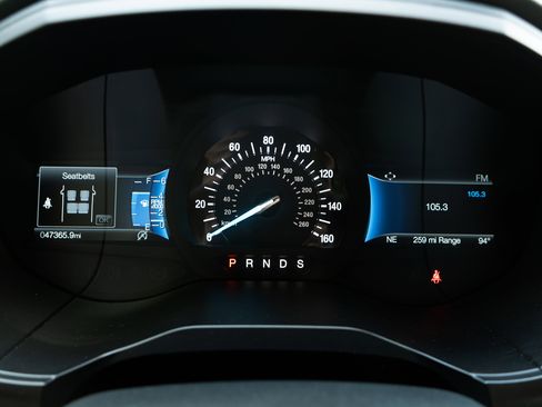 Used 2024 Ford Edge Titanium image 24