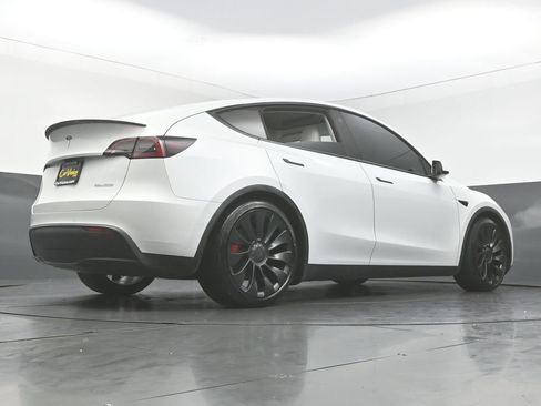 Used 2022 Tesla Model Y Performance AWD/4WD image 45