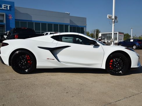 New 2026 Chevrolet Corvette Z06 image 2