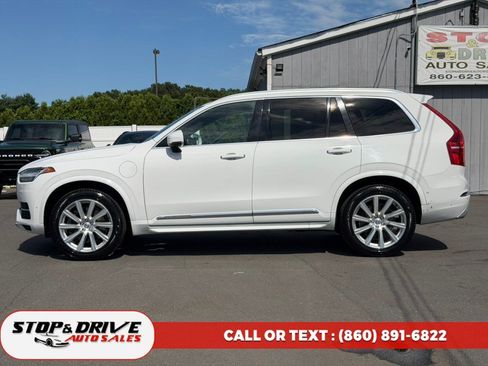 Used 2017 Volvo XC90 T8 Inscription w/ Vision Package AWD/4WD image 8