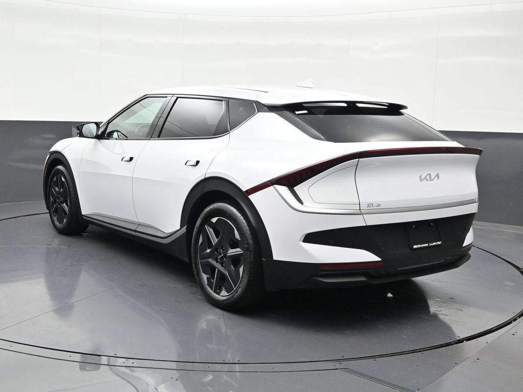Used 2025 Kia EV6 Light RWD image 3