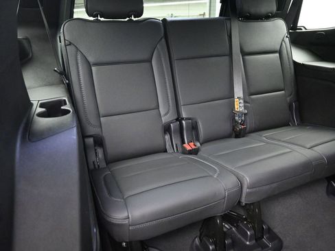 Used 2025 GMC Yukon Denali image 12
