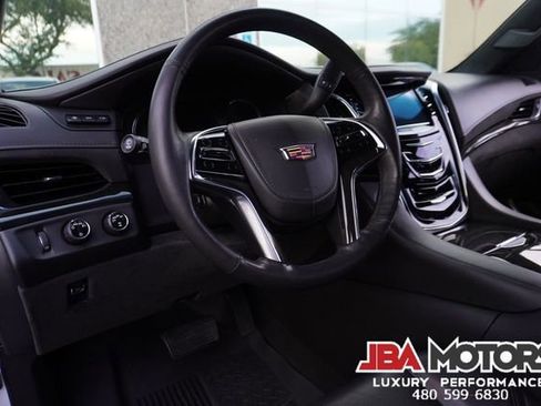 Used 2020 Cadillac Escalade ESV Platinum image 5