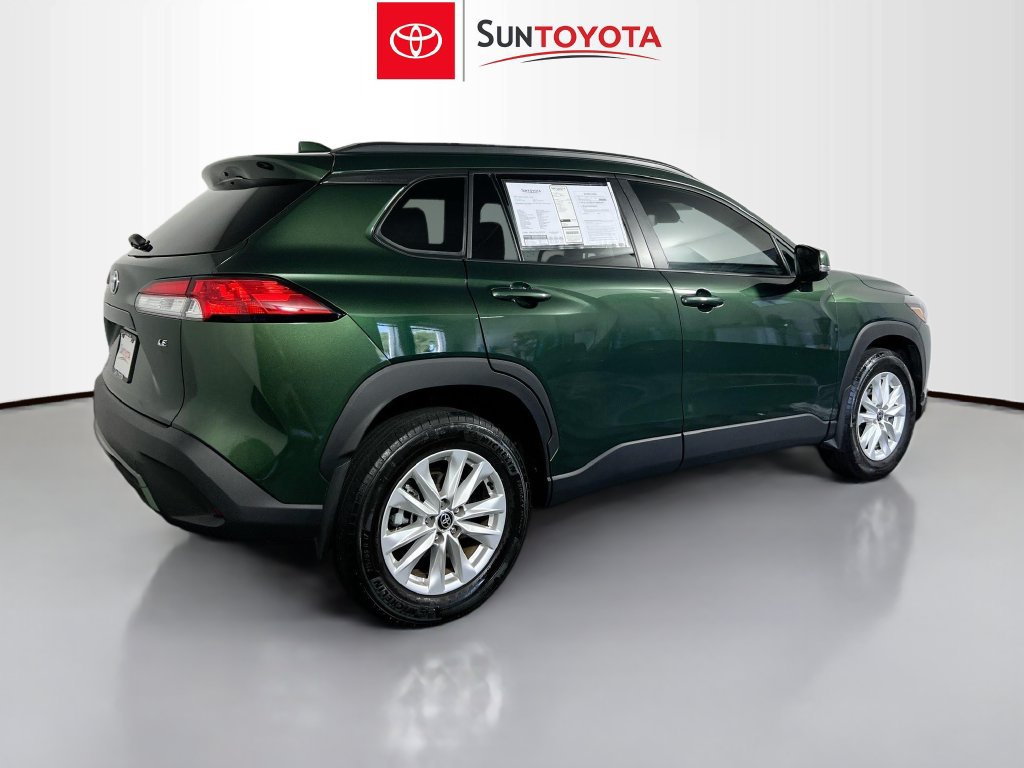Used 2024 Toyota Corolla Cross LE FWD image 3