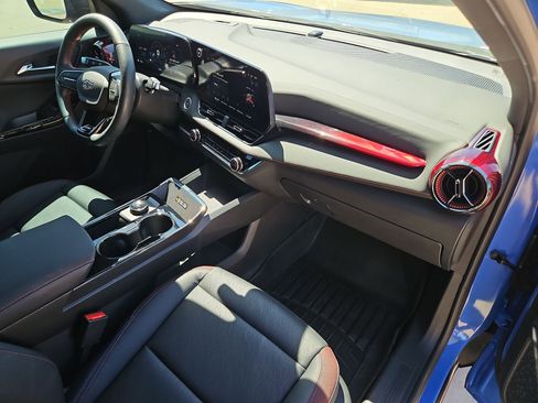 Certified 2025 Chevrolet Equinox RS w/ Safety and Technology Package image 30