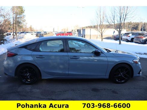 Used 2023 Honda Civic Sport image 8