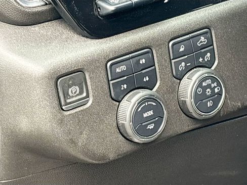 Used 2022 Chevrolet Silverado 1500 LTZ w/ LTZ Premium Package image 10