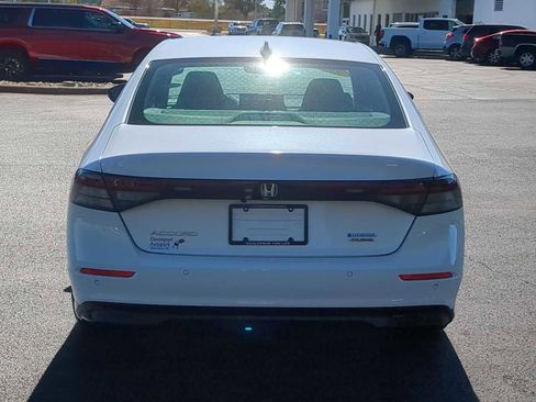 Used 2023 Honda Accord Touring image 7