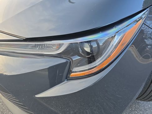 Used 2024 Toyota Corolla LE image 32