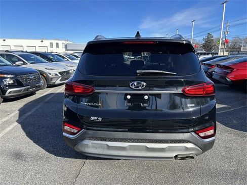 Used 2020 Hyundai Santa Fe SEL w/ Convenience Package image 4