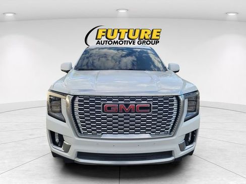 Used 2021 GMC Yukon XL Denali image 2